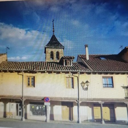 Mencia Villa Mansilla de las Mulas Buitenkant foto